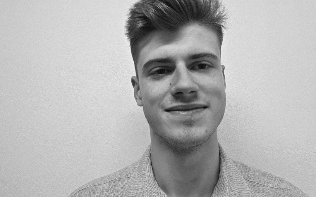 Richard Klauber as a reseach intern at PCMR